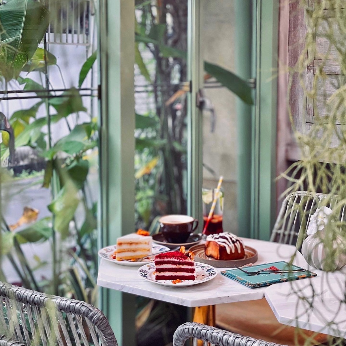 台北東門 「Les africot」手作甜點下午茶 紅絲絨蛋糕、黑糖肉桂捲 大安區摩洛哥風情咖啡廳推薦